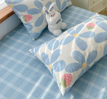 Cartoon Small Fresh Cotton Four-piece Blue Flower Strawberry b46