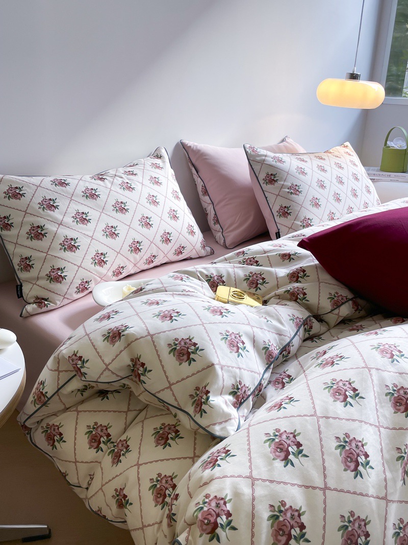 Romantic small floral quilt cover four-piece set-Purple b49