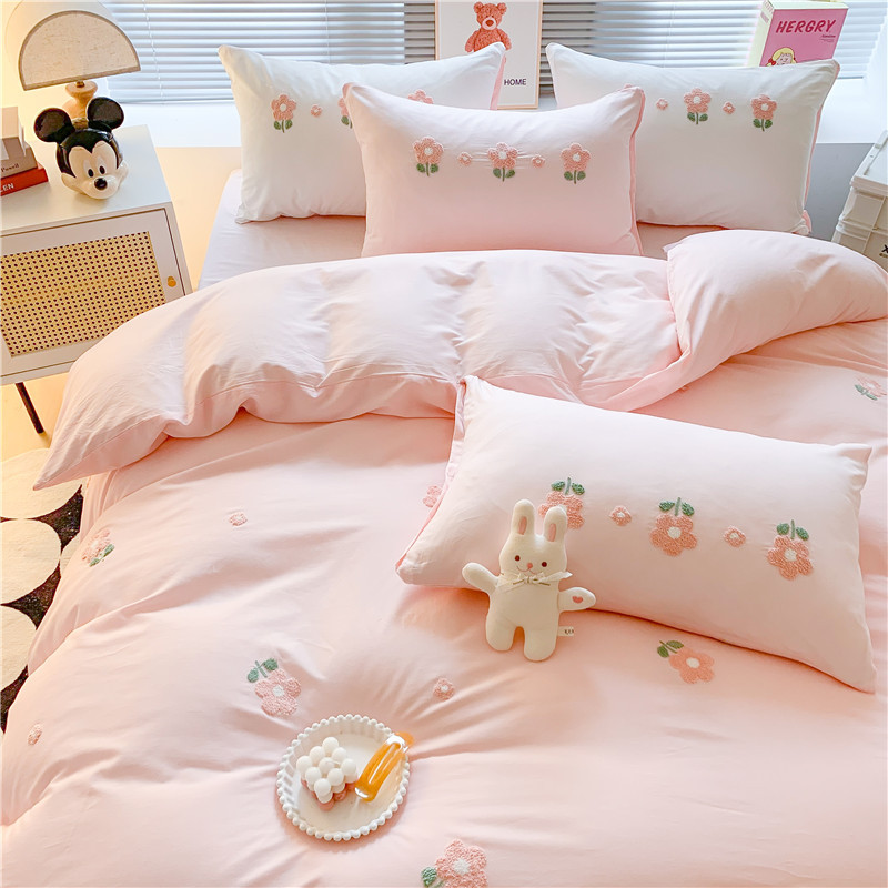 Cotton towel embroidered four-piece net red cartoon bedding set b78