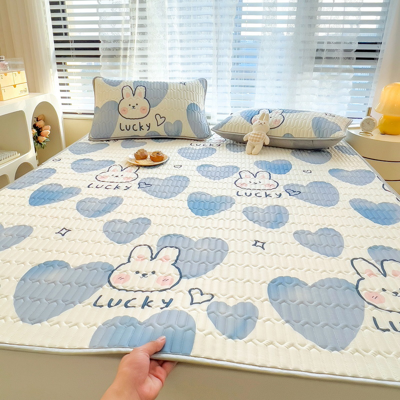 Cool Silk Folding Ice Silk Mat-Loving Rabbit b108