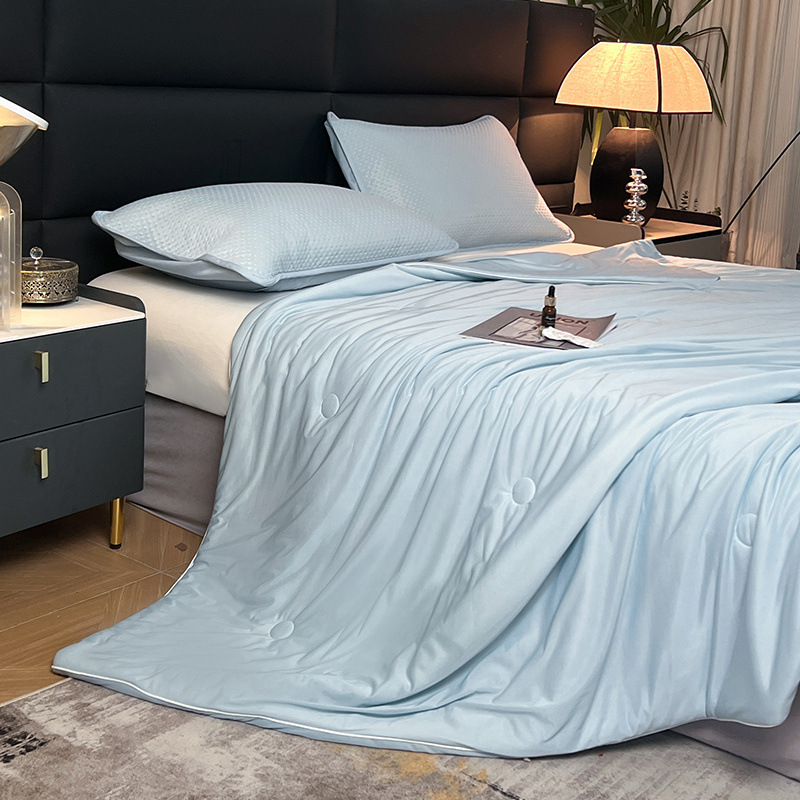 Solid color double foldable washable ice silk quilt -  light color b114
